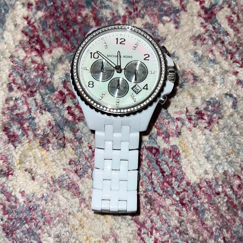 White Michael Kors lightweight watch!